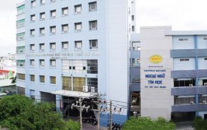 Đại học Ngoại Ngữ - Tin học TPHCM