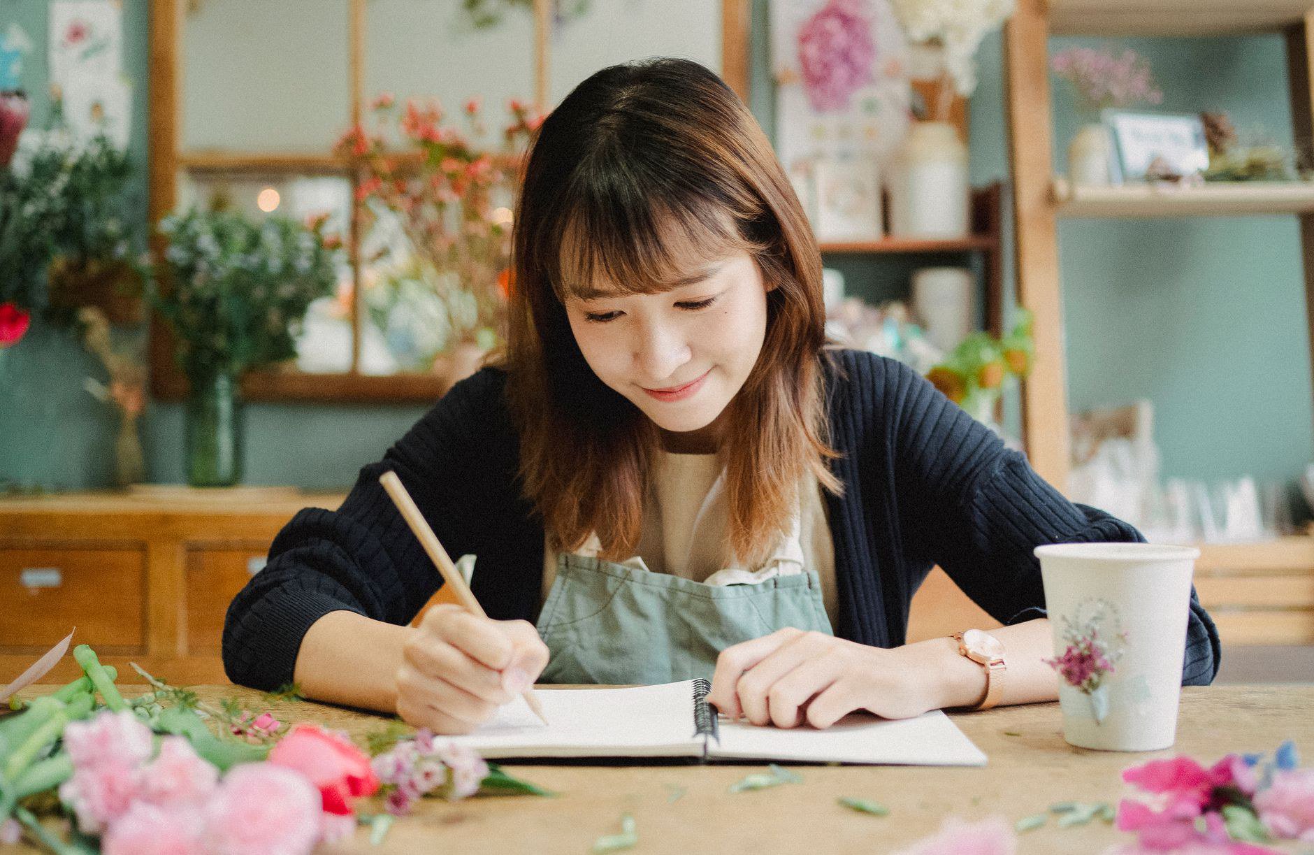 Xây một phần nội dung miễn phí đủ hấp dẫn để dẫn vào phễu bán khóa học Xây một phần nội dung miễn phí đủ hấp dẫn để dẫn vào phễu bán khóa học